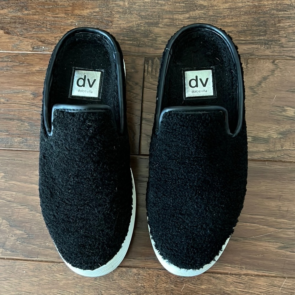 3/$12!  Dolce Vita Black Faux Shearling Slides - Size 8.5